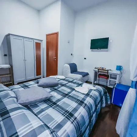 Alojamento de Acomodação e Pequeno-almoço Giosue 4*