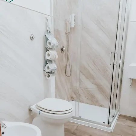Alojamento de Acomodação e Pequeno-almoço Giosue 4*