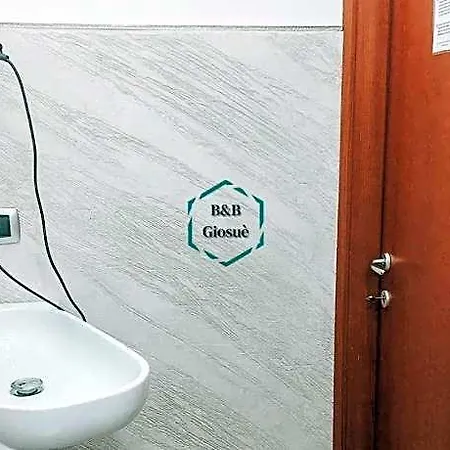 Alojamento de Acomodação e Pequeno-almoço Giosue 4*