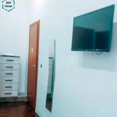 Alojamento de Acomodação e Pequeno-almoço Giosue 4*