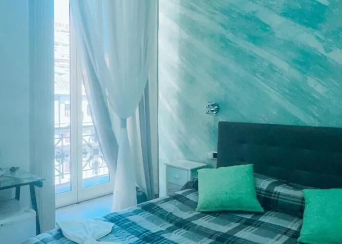 Alojamento de Acomodação e Pequeno-almoço Giosue Nápoles