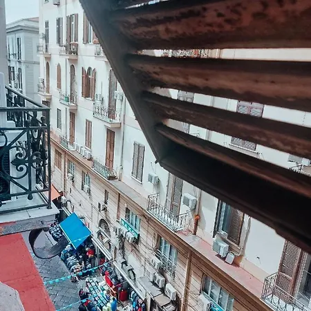 Giosue Bed and breakfast Nápoles